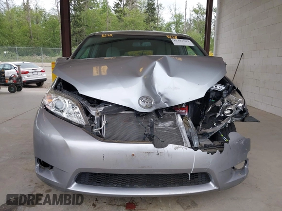 2017 Toyota Sienna LE Auto Access Seat с VIN 5TDKZ3DC4HS828226, выставлен на аукционе IAAI как лот 42283563 с пробегом 19 725 миль миль и . История ставок и продаж доступна на DreamBid. Изображение 12.
