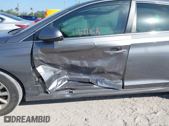 2019 Hyundai Sonata SE with VIN 5NPE24AFXKH812938, listed as a IAAI auction lot 42114418 with 24,014 mi miles and . Bid and sale history available at carsss.com. Image 6.