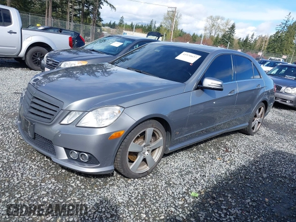 2010 Mercedes-Benz E-Class E 350 Luxury with VIN WDDHF8HB3AA128286, listed as a IAAI auction lot 41970037 with 183,961 mi miles. Bid and sale history available at carsss.com. Image 17.