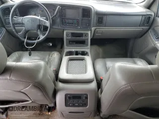 2006 Chevrolet Suburban Z71 with VIN 3GNFK16Z76G121460, listed as a Copart auction lot 42375575 with 0 mi miles and Clean Title. Bid and sale history available at carsss.com. Image 8.