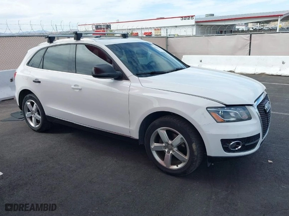 2012 Audi Q5 2.0T Premium Plus with VIN WA1LFAFP0CA125627, listed as a IAAI auction lot 41778426 with 154,117 mi miles. Bid and sale history available at carsss.com. Image 1.