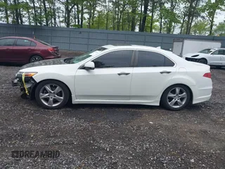 2013 Acura TSX Technology with VIN JH4CU2F6XDC012071, listed as a IAAI auction lot 42213445 with 174,353 mi miles and . Bid and sale history available at DreamBid. Image 14.