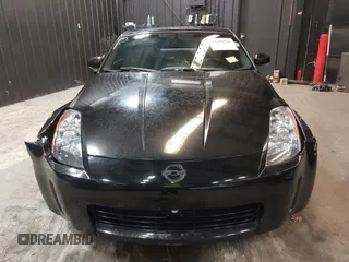 2005 Nissan 350Z Touring with VIN JN1AZ34E45M653631, listed as a IAAI auction lot 41689560 with 147,635 mi miles. Bid and sale history available at carsss.com. Image 12.