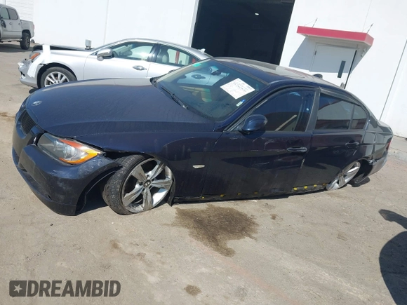 2007 BMW 3 Series 328i with VIN WBAVC53537FZ80622, listed as a IAAI auction lot 41923438 with 112,954 mi miles and . Bid and sale history available at carsss.com. Image 15.