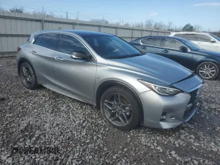 2017 Infiniti QX30 Sport z VIN SJKCH5CP0HA016455, wystawiony jako Copart lot #48410925 z przebiegiem 95 360 mil mil oraz Szkoda całkowita • Salvage title. Historia ofert i sprzedaży dostępna na DreamBid. Obrazek 4.