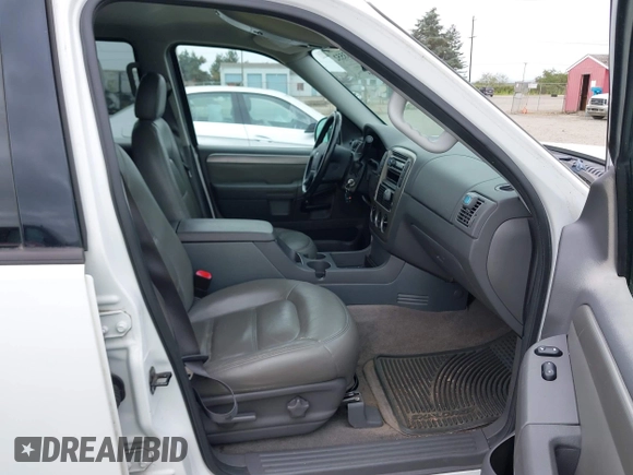 2004 Ford Explorer XLT with VIN 1FMZU73K74ZA32250, listed as a IAAI auction lot 42443552 with 120,694 mi miles and . Bid and sale history available at DreamBid. Image 5.