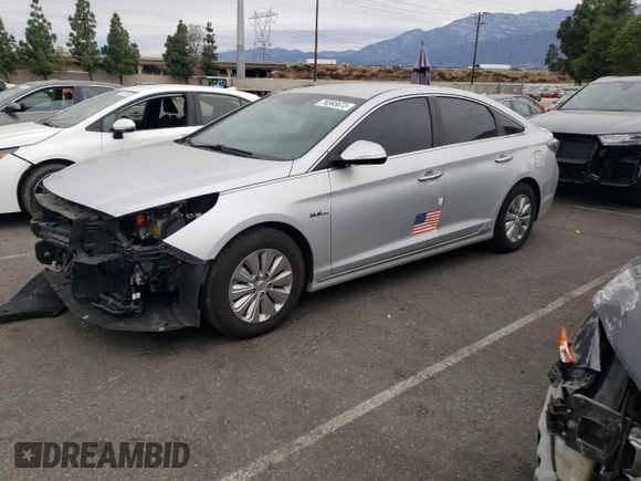 2017 Hyundai Sonata Hybrid SE with VIN KMHE24L18HA045782, listed as a Copart auction lot 76365673 with 104,934 mi miles. Bid and sale history available at carsss.com. Image 1.
