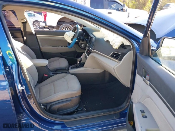 2020 Hyundai Elantra SEL with VIN 5NPD84LF5LH621520, listed as a IAAI auction lot 40910342 with 47,284 mi miles. Bid and sale history available at carsss.com. Image 5.