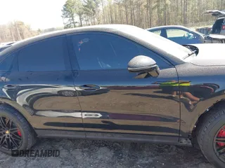 2024 Porsche Cayenne S z VIN WP1BL2AY4RDA60254, wystawiony jako IAAI lot #41882716 z przebiegiem 35 243 mil mil oraz . Historia ofert i sprzedaży dostępna na DreamBid. Obrazek 14.