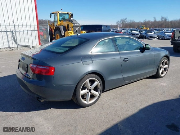 2009 Audi A5 with VIN WAUDK78T29A031144, listed as a IAAI auction lot 41562182 with 82,835 mi miles. Bid and sale history available at carsss.com. Image 4.