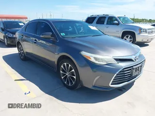 2016 Toyota Avalon Limited z VIN 4T1BK1EB4GU224082, wystawiony jako IAAI lot #42247760 z przebiegiem 89 360 mil mil oraz . Historia ofert i sprzedaży dostępna na DreamBid. Obrazek 1.