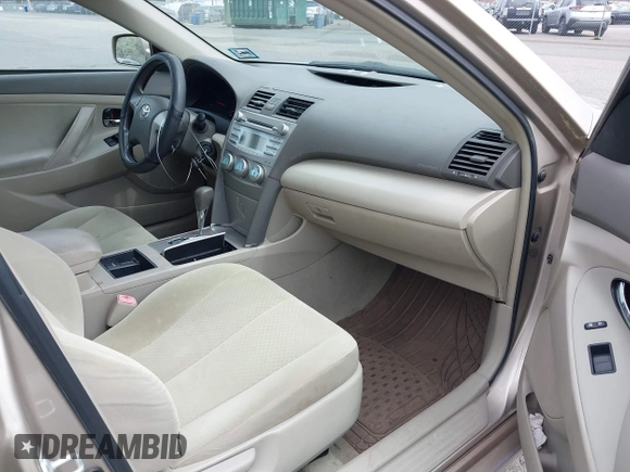 2009 Toyota Camry with VIN 4T1BE46K19U881366, listed as a IAAI auction lot 42039334 with 208,016 mi miles. Bid and sale history available at carsss.com. Image 5.
