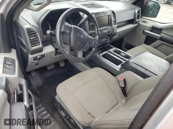 2015 Ford F-150 XLT z VIN 1FTEW1EG1FFB21447, wystawiony jako Copart lot #53320045 z przebiegiem 139 453 mil mil oraz Czysty tytuł • Clean title. Historia ofert i sprzedaży dostępna na DreamBid. Obrazek 8.