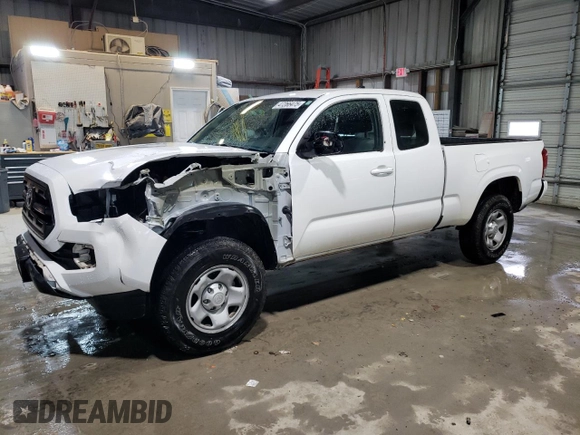 2017 Toyota Tacoma SR z VIN 5TFSX5EN4HX049906, wystawiony jako Copart lot #47266475 z przebiegiem 117 976 mil mil oraz Szkoda całkowita • Salvage title. Historia ofert i sprzedaży dostępna na DreamBid. Obrazek 1.