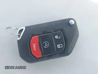 2023 Jeep Gladiator High Altitude z VIN 1C6HJTFG0PL504618, wystawiony jako IAAI lot #41877983 z przebiegiem 26 402 mil mil oraz . Historia ofert i sprzedaży dostępna na DreamBid. Obrazek 11.