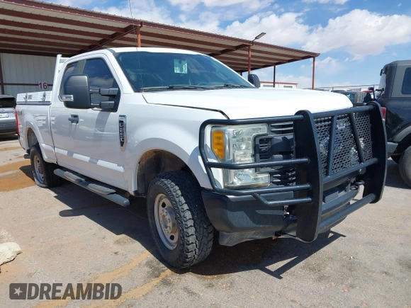 2017 Ford F-250 XLT with VIN 1FT7X2B62HEC15790, listed as a IAAI auction lot 42256808 with 142,297 mi miles and . Bid and sale history available at DreamBid. Image 1.