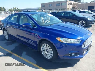 2013 Ford Fusion SE Hybrid с VIN 3FA6P0LU8DR157291, выставлен на аукционе IAAI как лот 42614323 с пробегом 202 792 миль миль и . История ставок и продаж доступна на DreamBid. Изображение 1.