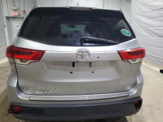 2018 Toyota Highlander SE z VIN 5TDJZRFH0JS861771, wystawiony jako Copart lot #58091495 z przebiegiem 210 862 mil mil oraz Szkoda całkowita • Salvage title. Historia ofert i sprzedaży dostępna na DreamBid. Obrazek 6.