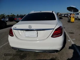 2018 Mercedes-Benz C C 300 with VIN 55SWF4JB2JU280151, listed as a Copart auction lot 52214645 with 94,386 mi miles and Salvage Title. Bid and sale history available at carsss.com. Image 6.