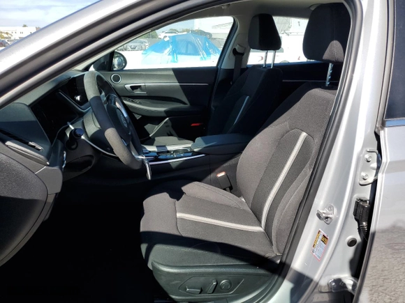 2023 Hyundai Sonata SEL with VIN KMHL64JA2PA292356, listed as a Copart auction lot 42425925 with 27,188 mi miles and Non Repairable. Bid and sale history available at carsss.com. Image 7.