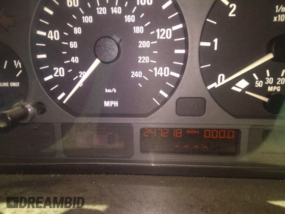 2002 BMW 3 Series 325i with VIN WBAET374X2NJ21581, listed as a IAAI auction lot 42120696 with 247,218 mi miles and . Bid and sale history available at DreamBid. Image 7.