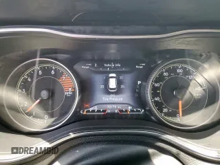 2020 Jeep Cherokee Trailhawk с VIN 1C4PJMBX4LD609103, выставлен на аукционе Copart как лот 60469955 с пробегом 70 179 миль миль и Списание • Salvage title. История ставок и продаж доступна на DreamBid. Изображение 9.