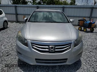 2011 Honda Accord EX-L z VIN 1HGCP3F84BA018491, wystawiony jako Copart lot #60306505 z przebiegiem 125 807 mil mil oraz Czysty tytuł • Clean title. Historia ofert i sprzedaży dostępna na DreamBid. Obrazek 5.