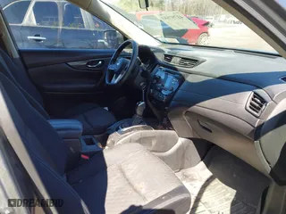 2017 Nissan Rogue SL with VIN JN8AT2MV0HW279217, listed as a IAAI auction lot 41797693 with 245,727 mi miles. Bid and sale history available at carsss.com. Image 5.