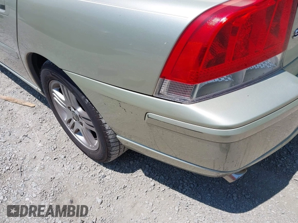 2005 Volvo S60 с VIN YV1RS592952441652, выставлен на аукционе IAAI как лот 42417094 с пробегом 174 894 миль миль и . История ставок и продаж доступна на DreamBid. Изображение 6.