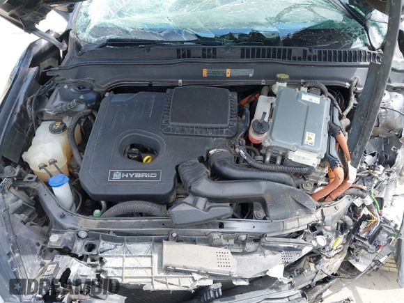 2018 Ford Fusion Hybrid SE with VIN 3FA6P0LU1JR116139, listed as a IAAI auction lot 41933594 with 83,000 mi miles. Bid and sale history available at carsss.com. Image 10.