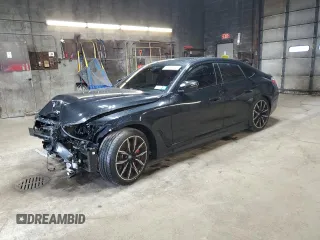 2024 BMW i4 M50 z VIN WBY33AW00RFR91159, wystawiony jako Copart lot #57650135 z przebiegiem 3858 mil mil oraz Szkody całkowita. Historia ofert i sprzedaży dostępna na DreamBid. Obrazek 1.