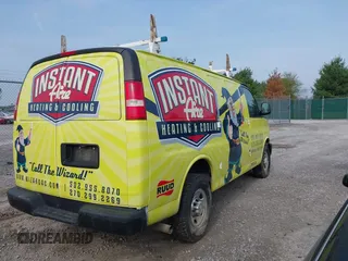 2015 Chevrolet Express Cargo z VIN 1GCWGFCF5F1246229, wystawiony jako IAAI lot #42131264 z przebiegiem 109 783 mil mil oraz . Historia ofert i sprzedaży dostępna na DreamBid. Obrazek 4.