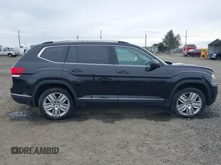 2018 Volkswagen Atlas SEL Premium z VIN 1V2NR2CAXJC554740, wystawiony jako IAAI lot #41773681 z przebiegiem 83 296 mil mil oraz . Historia ofert i sprzedaży dostępna na DreamBid. Obrazek 13.