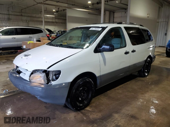 1999 Toyota Sienna LE with VIN 4T3ZF13C0XU110912, listed as a Copart auction lot 46736085 with 216,488 mi miles and Salvage Title. Bid and sale history available at carsss.com. Image 1.