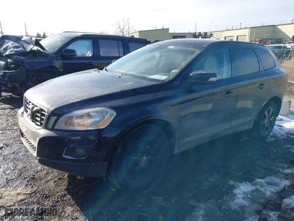 2010 Volvo XC60 3.2L with VIN YV4960DZ2A2051405, listed as a IAAI auction lot 41642010 with 200,589 mi miles. Bid and sale history available at carsss.com. Image 2.