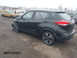 2019 Nissan Kicks S with VIN 3N1CP5CU6KL527179, listed as a IAAI auction lot 41479057 with 97,895 mi miles. Bid and sale history available at carsss.com. Image 3.