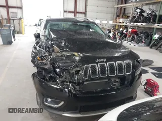 2019 Jeep Cherokee High Altitude z VIN 1C4PJMDX6KD159241, wystawiony jako IAAI lot #40742596 z przebiegiem 37 407 mil mil oraz . Historia ofert i sprzedaży dostępna na DreamBid. Obrazek 12.