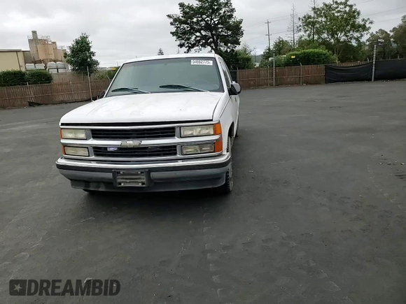 1998 Chevrolet Silverado 1500 with VIN 2GCEC19R6W1133606, listed as a Copart auction lot 54662775 with 317,437 mi miles and Salvage Title. Bid and sale history available at DreamBid. Image 13.
