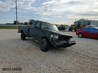 1996 Ford F-250 with VIN 1FTHX25F0TEB72558, listed as a Copart auction lot 81605404 with 0 mi miles and Non Repairable. Bid and sale history available at carsss.com. Image 11.