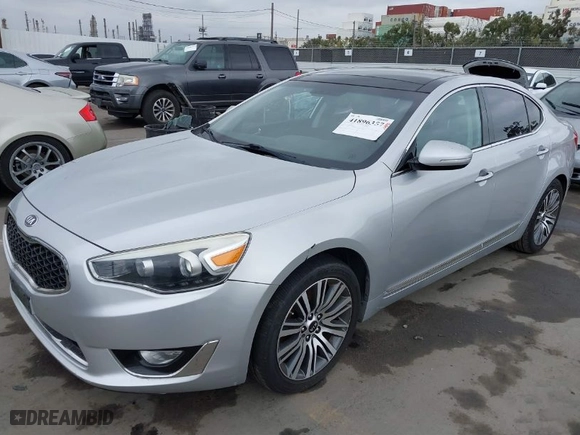 2016 Kia Cadenza Premium with VIN KNALN4D79G5209549, listed as a IAAI auction lot 41896357 with NaN miles. Bid and sale history available at carsss.com. Image 6.