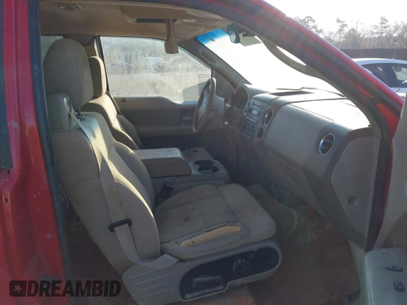 2005 Ford F-150 STX with VIN 1FTRX12W35FA03246, listed as a IAAI auction lot 41824509 with 282,022 mi miles. Bid and sale history available at carsss.com. Image 5.