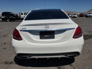 2016 Mercedes-Benz C 300 Luxury z VIN 55SWF4KB6GU138229, wystawiony jako Copart lot #55850125 z przebiegiem 122 107 mil mil oraz Szkoda całkowita • Salvage title. Historia ofert i sprzedaży dostępna na DreamBid. Obrazek 6.