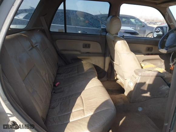 1997 Toyota 4Runner Limited with VIN JT3GN87R7V0054801, listed as a IAAI auction lot 41553918 with 247,674 mi miles. Bid and sale history available at carsss.com. Image 8.