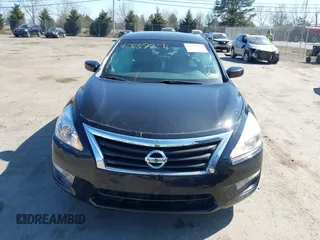 2015 Nissan Altima 2.5 S with VIN 1N4AL3AP7FN349408, listed as a IAAI auction lot 41839954 with 92,447 mi miles. Bid and sale history available at carsss.com. Image 12.