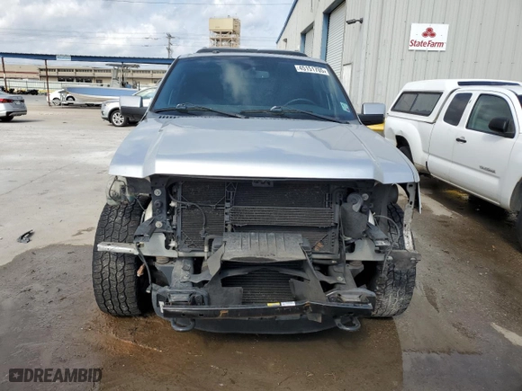 2016 Ford Expedition Limited with VIN 1FMJU2AT2GEF38964, listed as a Copart auction lot 45151705 with 228,400 mi miles and Salvage Title. Bid and sale history available at carsss.com. Image 5.