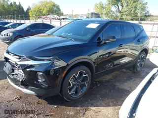 2019 Chevrolet Blazer with VIN 3GNKBBRA0KS665445, listed as a IAAI auction lot 40626408 with 70,539 mi miles. Bid and sale history available at carsss.com. Image 2.