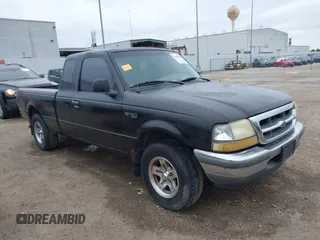 1998 Ford Ranger XL with VIN 1FTYR14C4WPB61535, listed as a IAAI auction lot 41630900 with 231,208 mi miles. Bid and sale history available at carsss.com. Image 1.