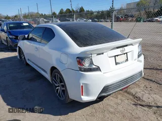 2014 Scion tC z VIN JTKJF5C74E3072410, wystawiony jako IAAI lot #41810965 z przebiegiem 147 164 mil mil oraz . Historia ofert i sprzedaży dostępna na DreamBid. Obrazek 3.