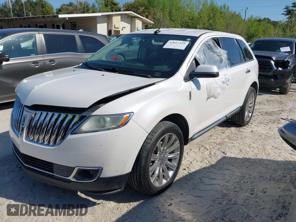 2011 Lincoln MKX z VIN 2LMDJ8JK6BBJ24627, wystawiony jako IAAI lot #42017535 z przebiegiem 98 338 mil mil oraz . Historia ofert i sprzedaży dostępna na DreamBid. Obrazek 2.