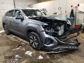 2024 Volkswagen Atlas SE with VIN 1V2LE2CA2RC202122, listed as a Copart auction lot 82377044 with 21,184 mi miles and Salvage title. Bid and sale history available at DreamBid. Image 4.